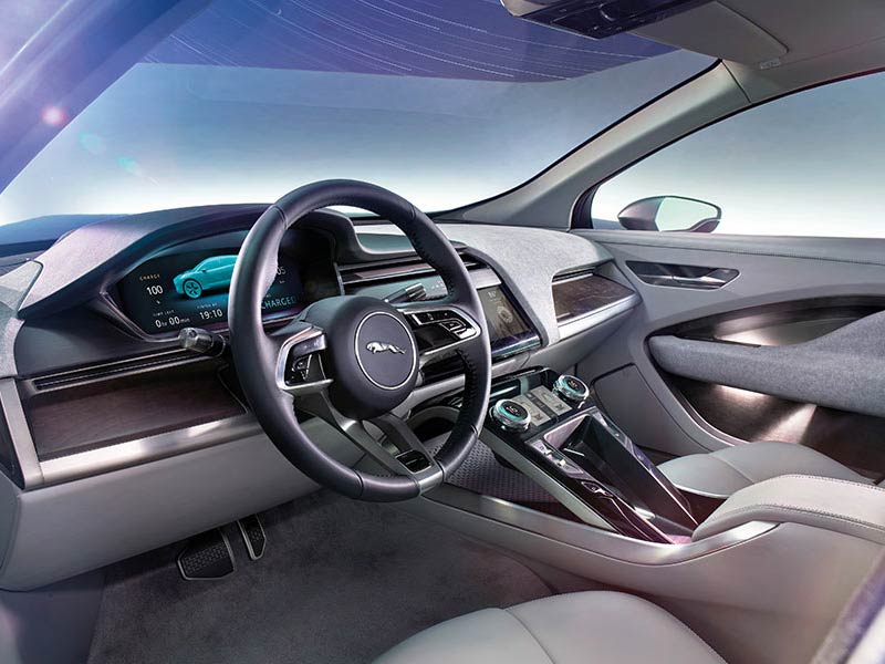 في أول ظهور لها في الشرق الأوسط... سيارة "جاكوار I-PACE" تلفت الأنظار في السعودية